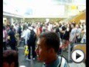 Прилетели на прекрасном самолёте Боинг-747 по расписанию, но из самолёта не выпускали ещё 50 мин., всвязи с переполненнием аэропорта.Но даже когда