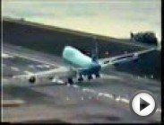 http://aviakvitok.com/ Высший пилотаж Аэропорт Мира Борисполь Видео Клип Видео клип 15 летие Аэросвита Аэропорт Борисполь</b